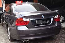 BMW 320i E90