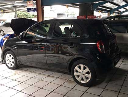 Nissan March